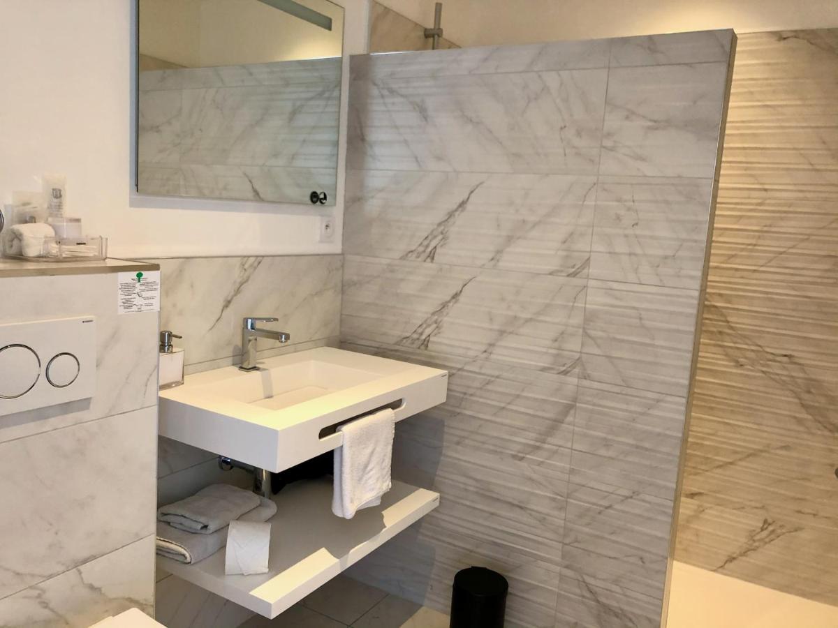 Hotelya - Lille Villeneuve D'Ascq Εξωτερικό φωτογραφία