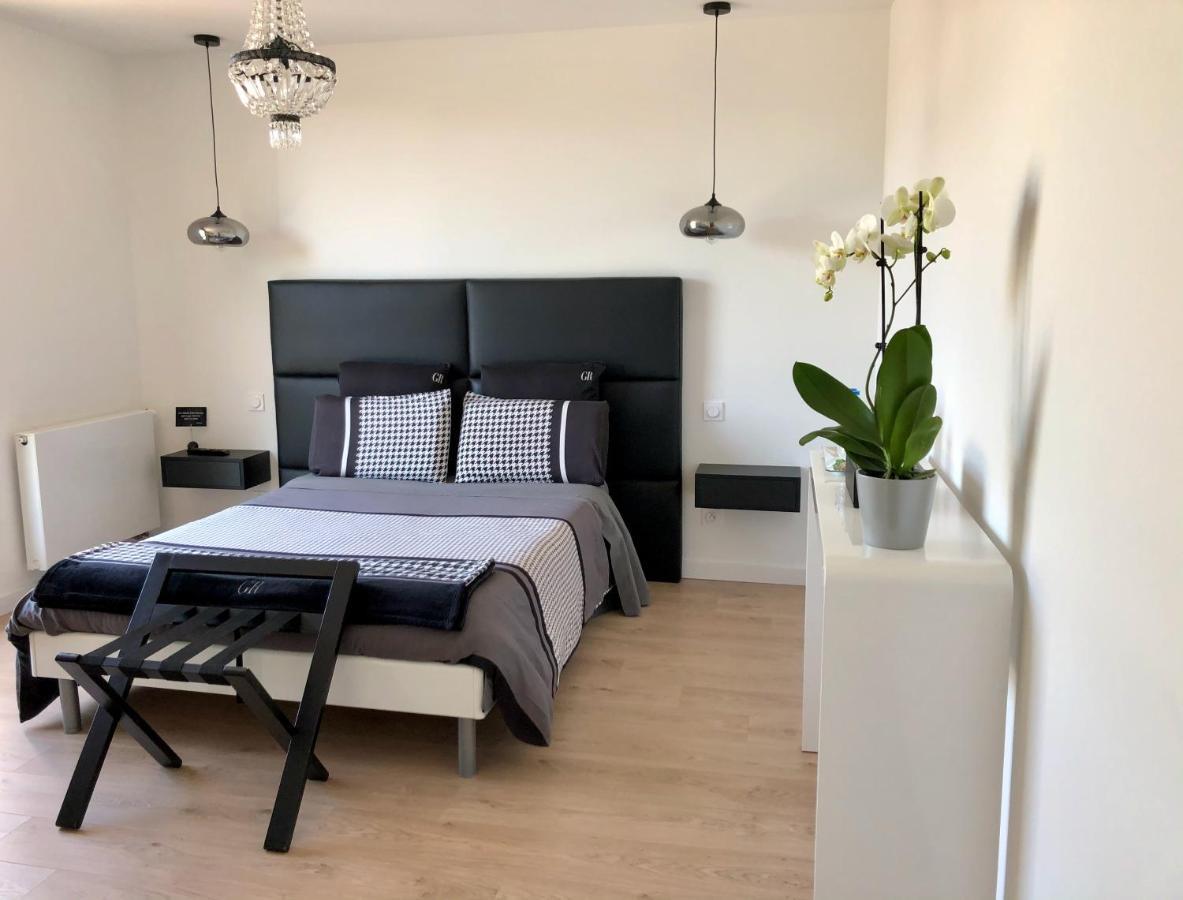 Hotelya - Lille Villeneuve D'Ascq Εξωτερικό φωτογραφία
