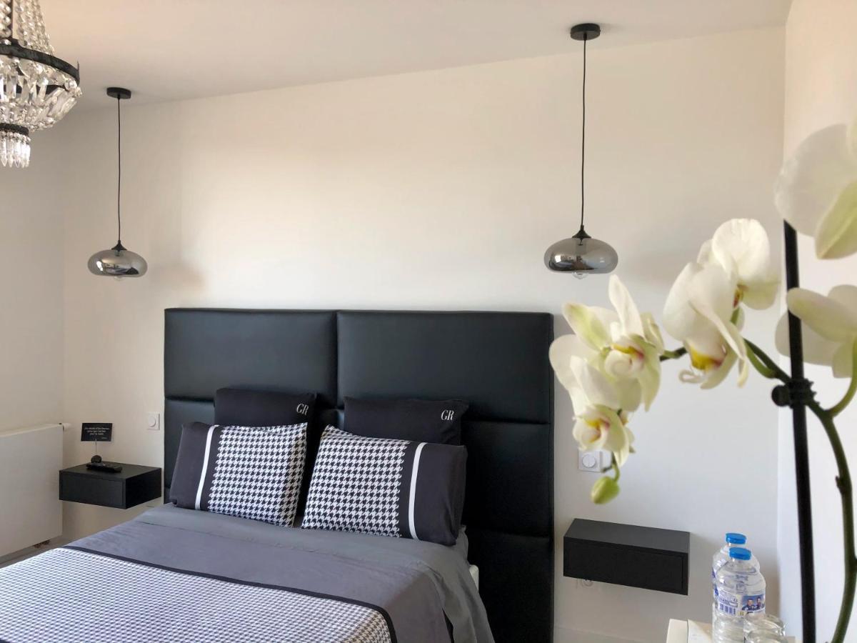 Hotelya - Lille Villeneuve D'Ascq Εξωτερικό φωτογραφία