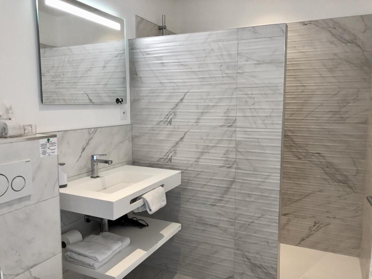 Hotelya - Lille Villeneuve D'Ascq Εξωτερικό φωτογραφία
