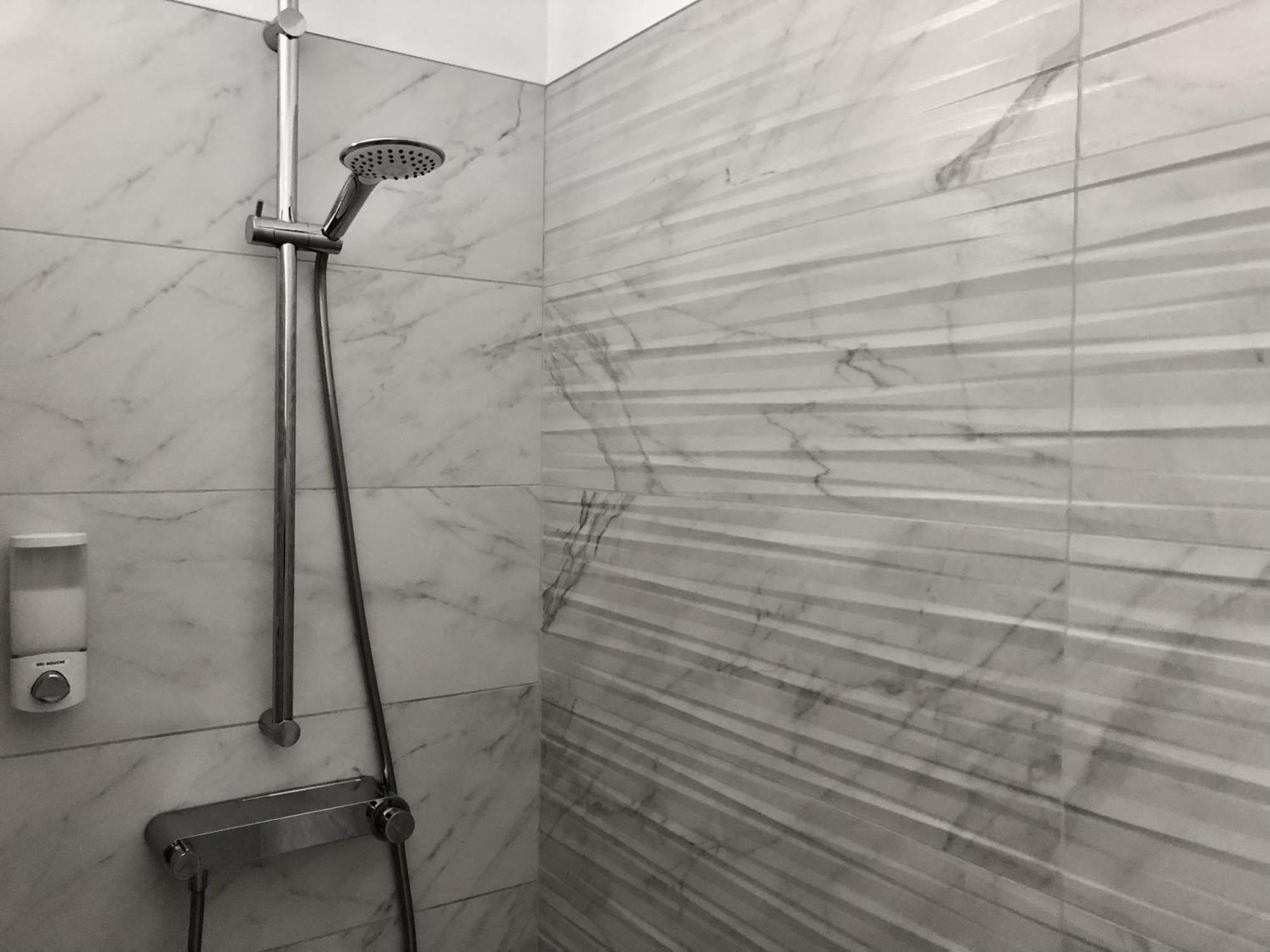 Hotelya - Lille Villeneuve D'Ascq Εξωτερικό φωτογραφία